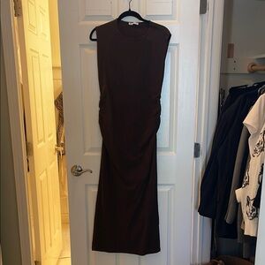 Elegant Brown Sleeveless Dress - Zara